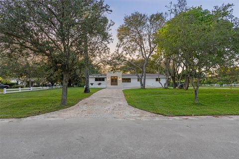 12940 SW 73rd Ave Pinecrest FL 33156