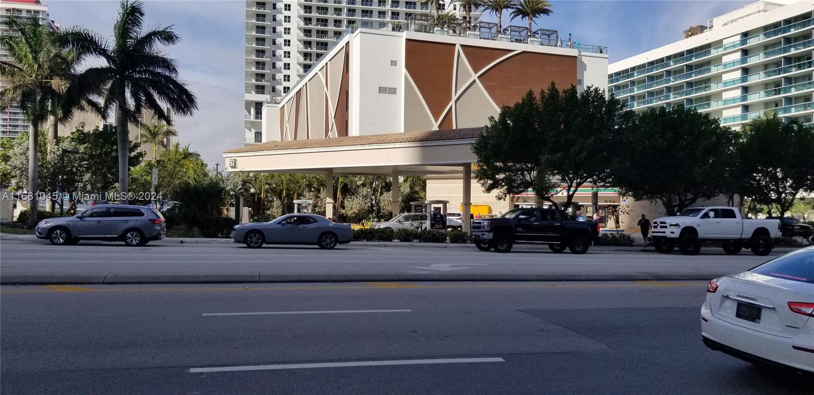 HEMISPHERES CONDO OCEAN SO - Residential Lease