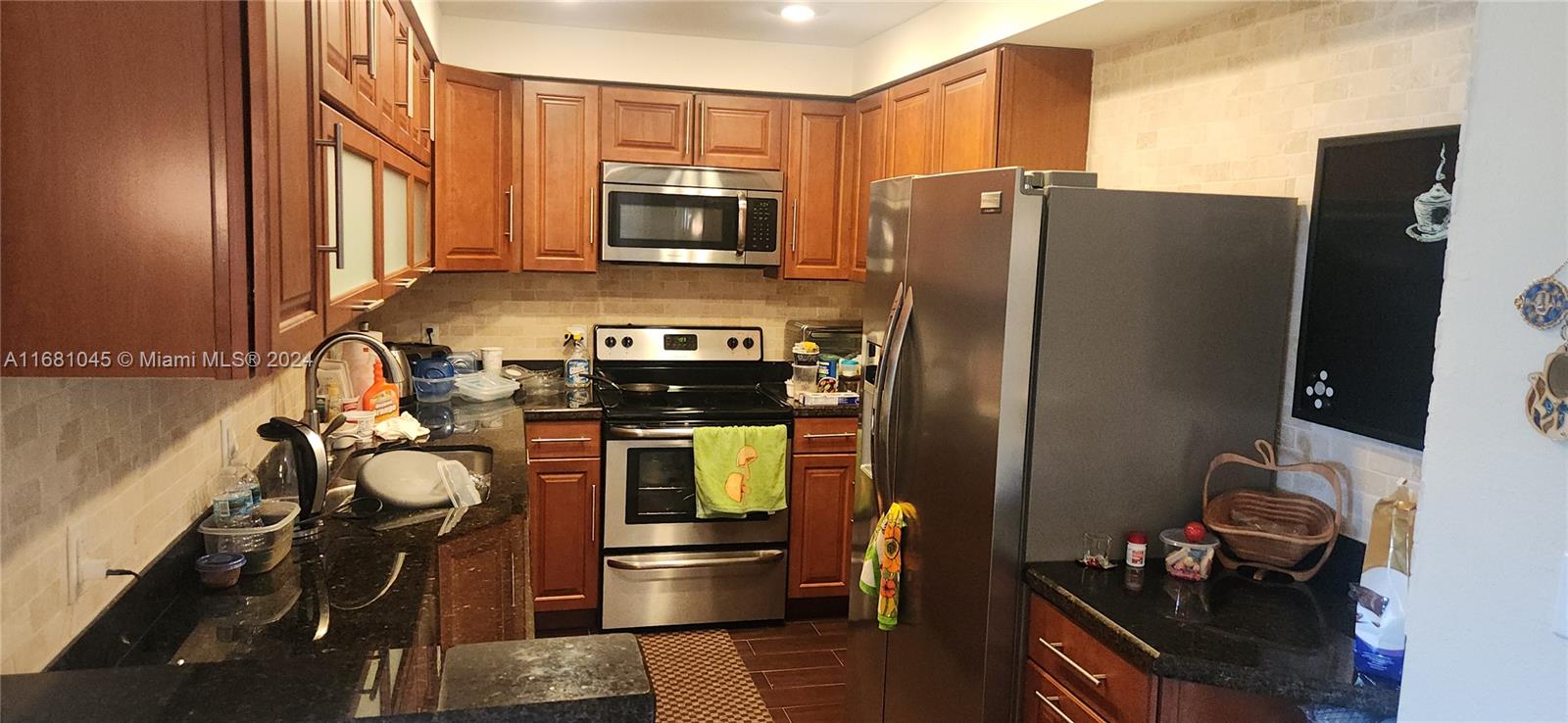 HEMISPHERES CONDO OCEAN SO - Residential Lease