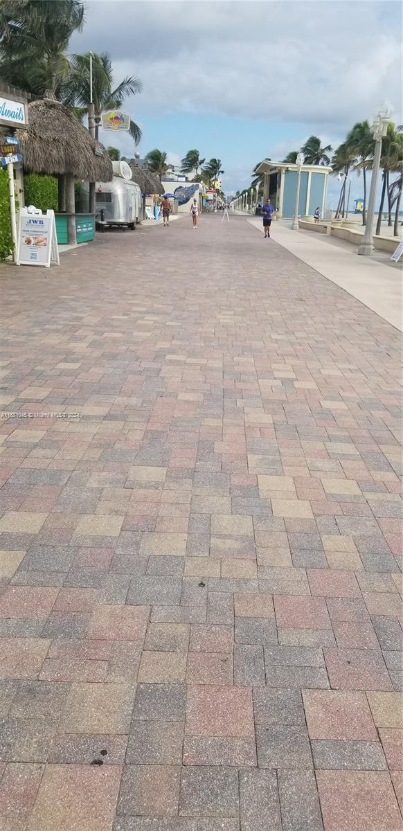 HEMISPHERES CONDO OCEAN SO - Residential Lease