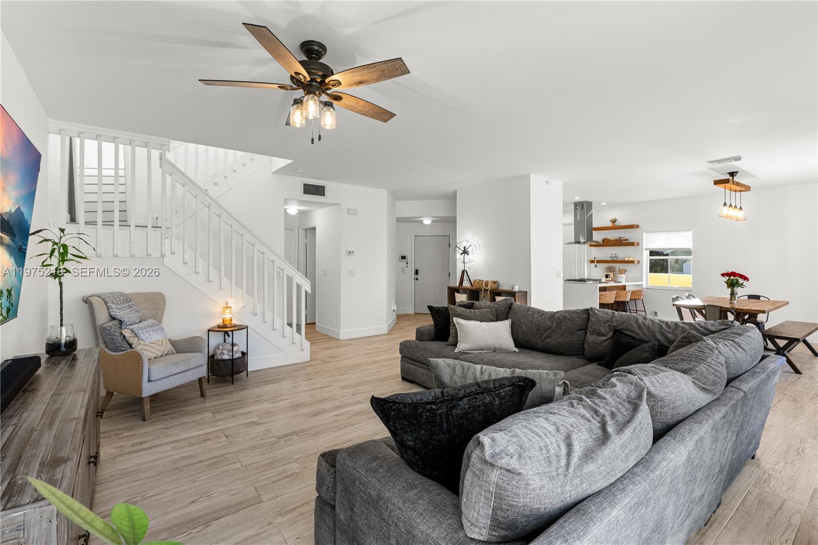 CHAPEL TRAIL REPLAT - Residential