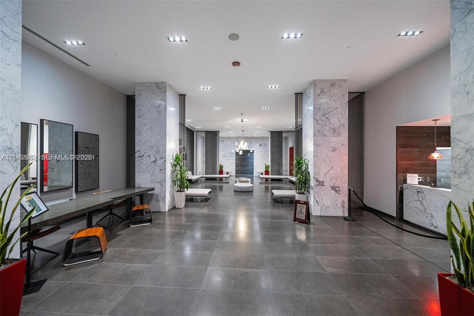 CANVAS CONDO - Residential