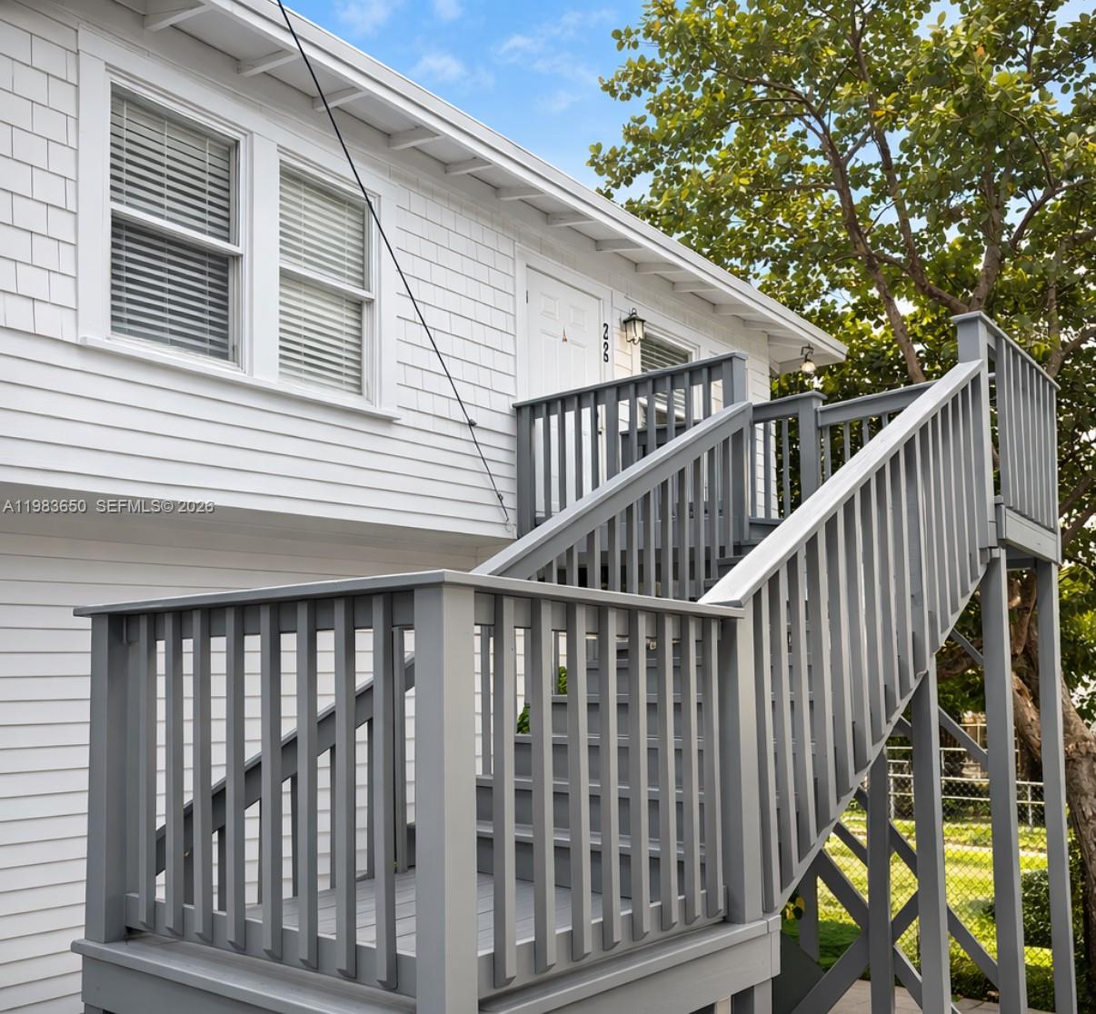 BIRDS SUB - Residential Lease