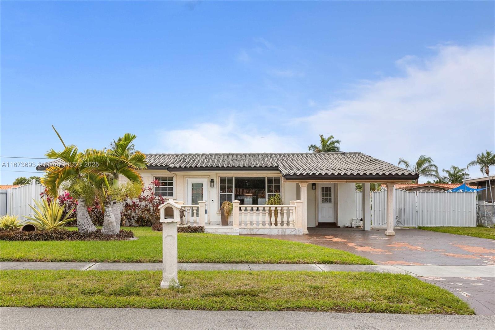 5470 W 9th Ln, Hialeah, Miami-Dade County, Florida - 4 Bedrooms  
3 Bathrooms - 