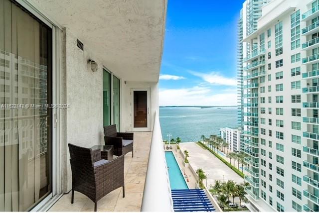 THE CLUB AT BRICKELL BAY - Residential
