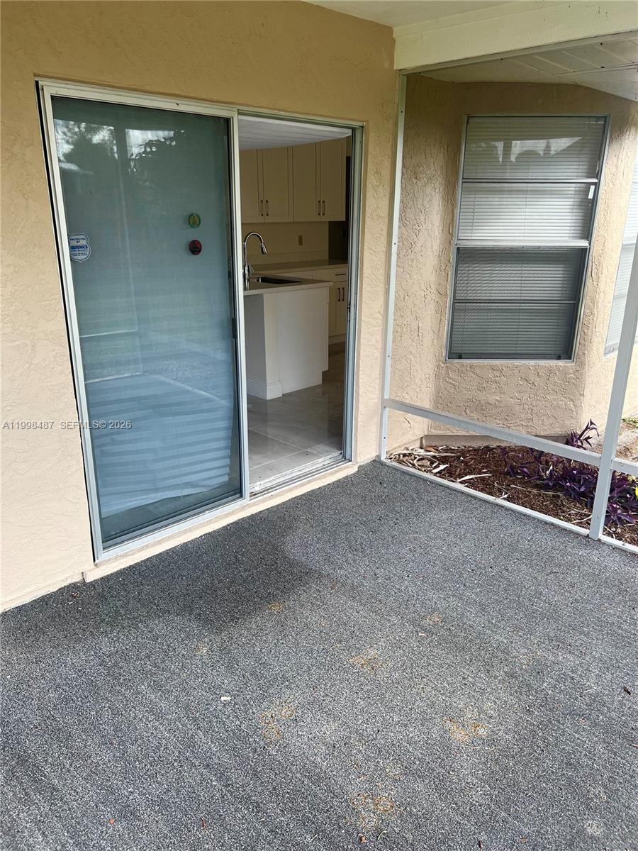 PORT ST LUCIE SECTION 4 - Residential Lease