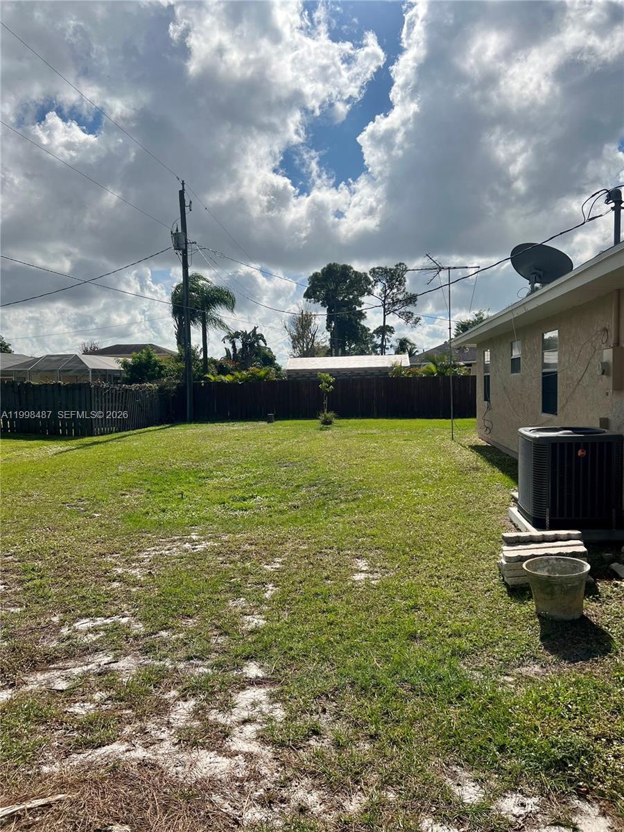 PORT ST LUCIE SECTION 4 - Residential Lease