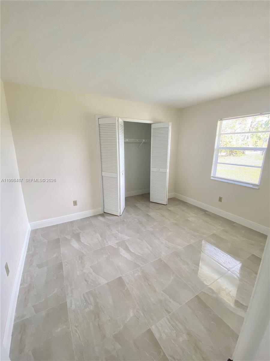 PORT ST LUCIE SECTION 4 - Residential Lease