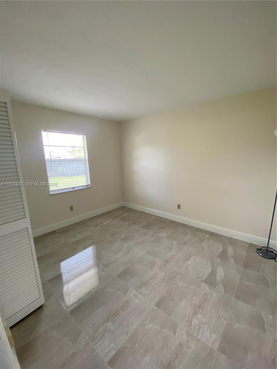 PORT ST LUCIE SECTION 4 - Residential Lease