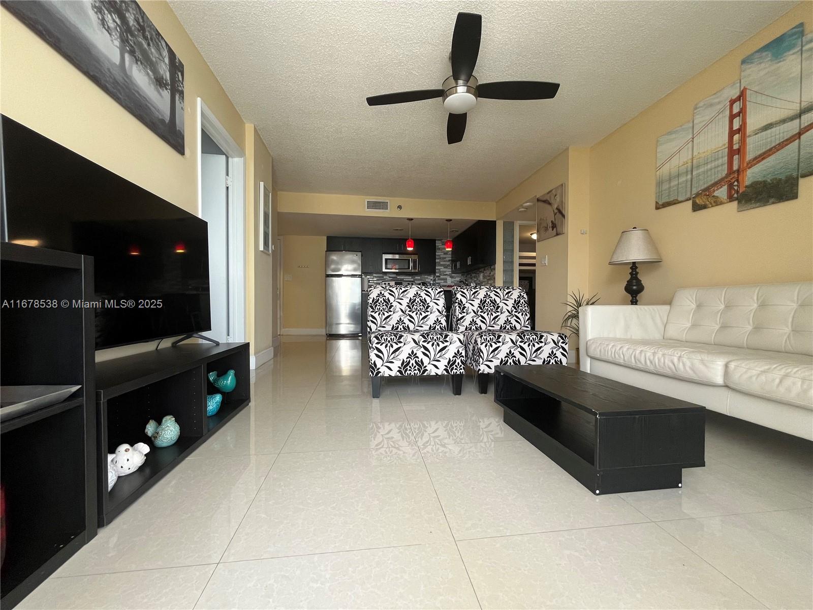 ISOLA CONDO - Residential