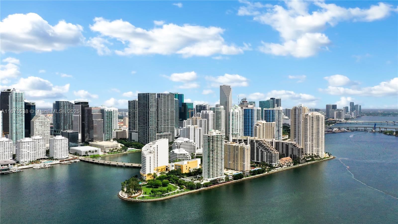 ISOLA CONDO - Residential