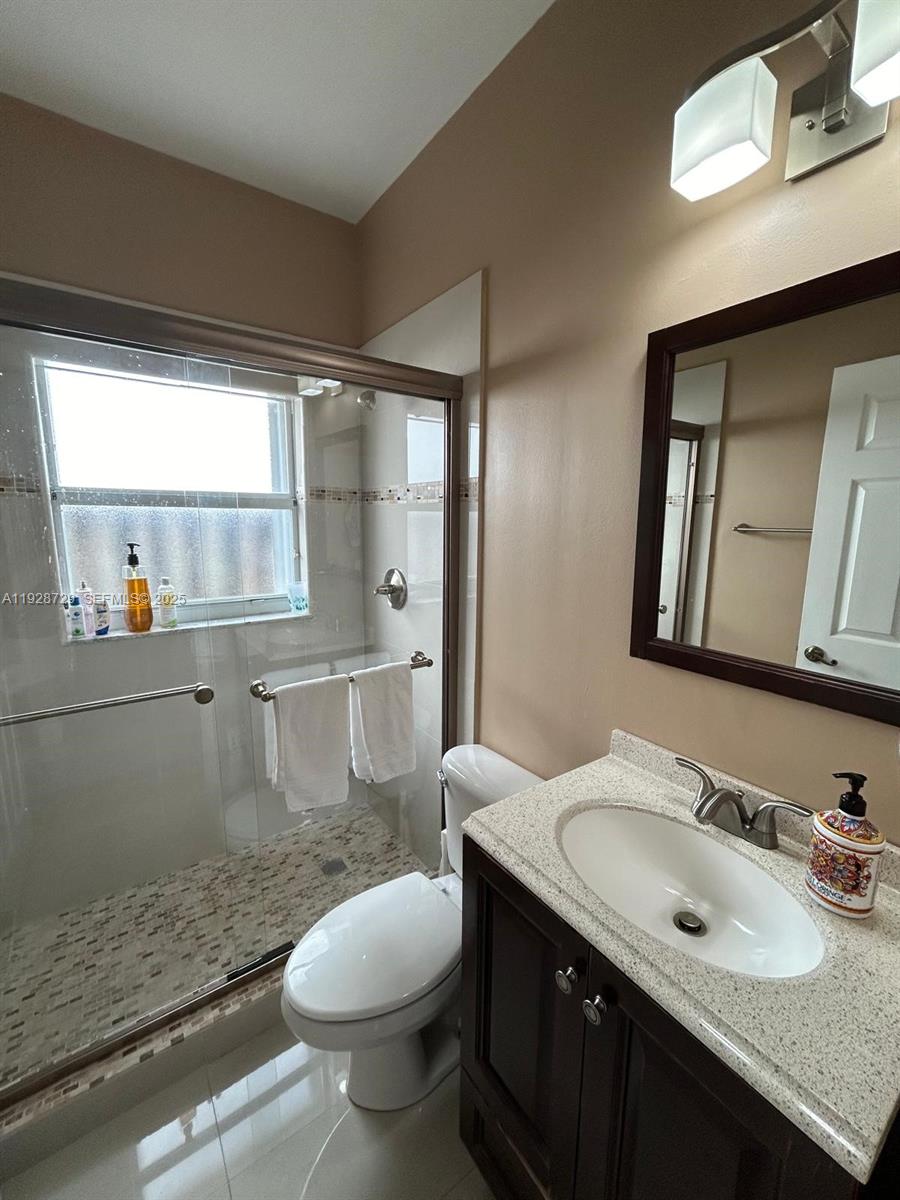 DORAL ISLES CAYMAN - Residential