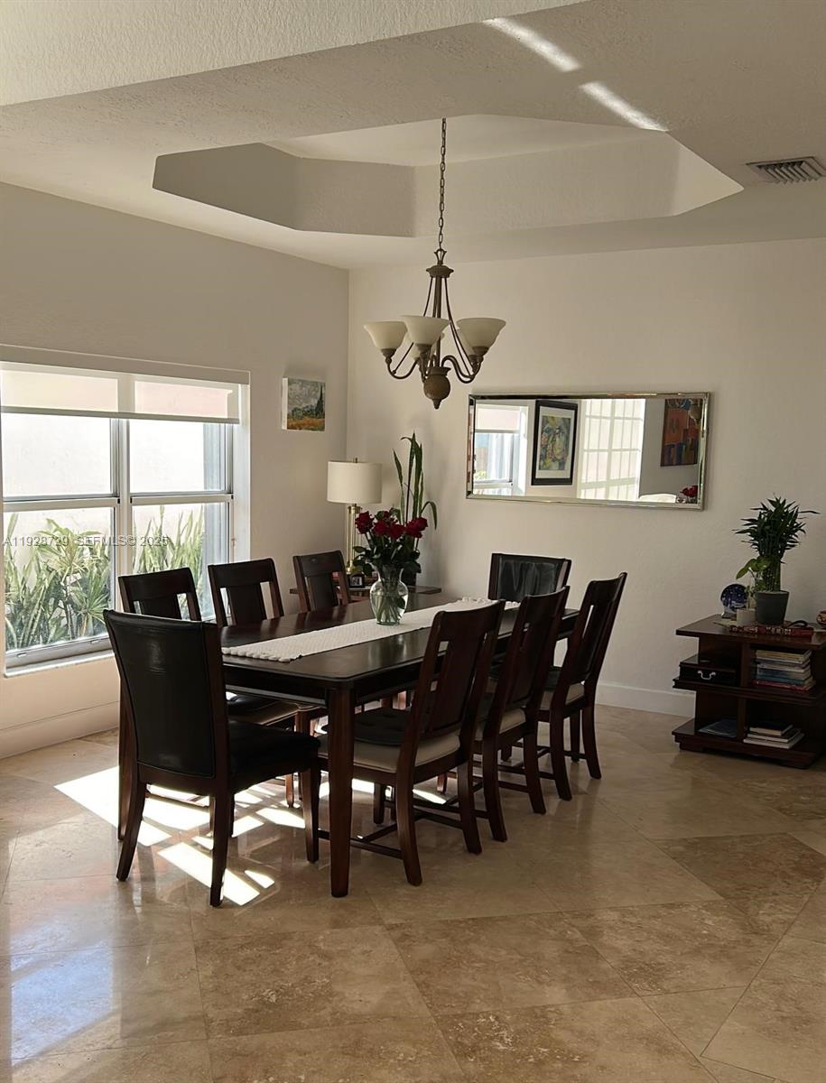 DORAL ISLES CAYMAN - Residential