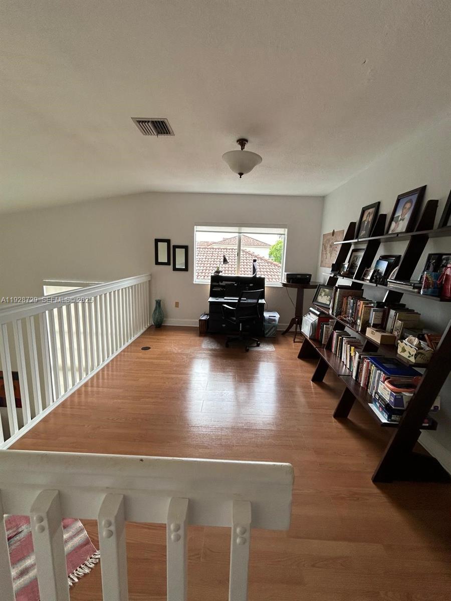 DORAL ISLES CAYMAN - Residential