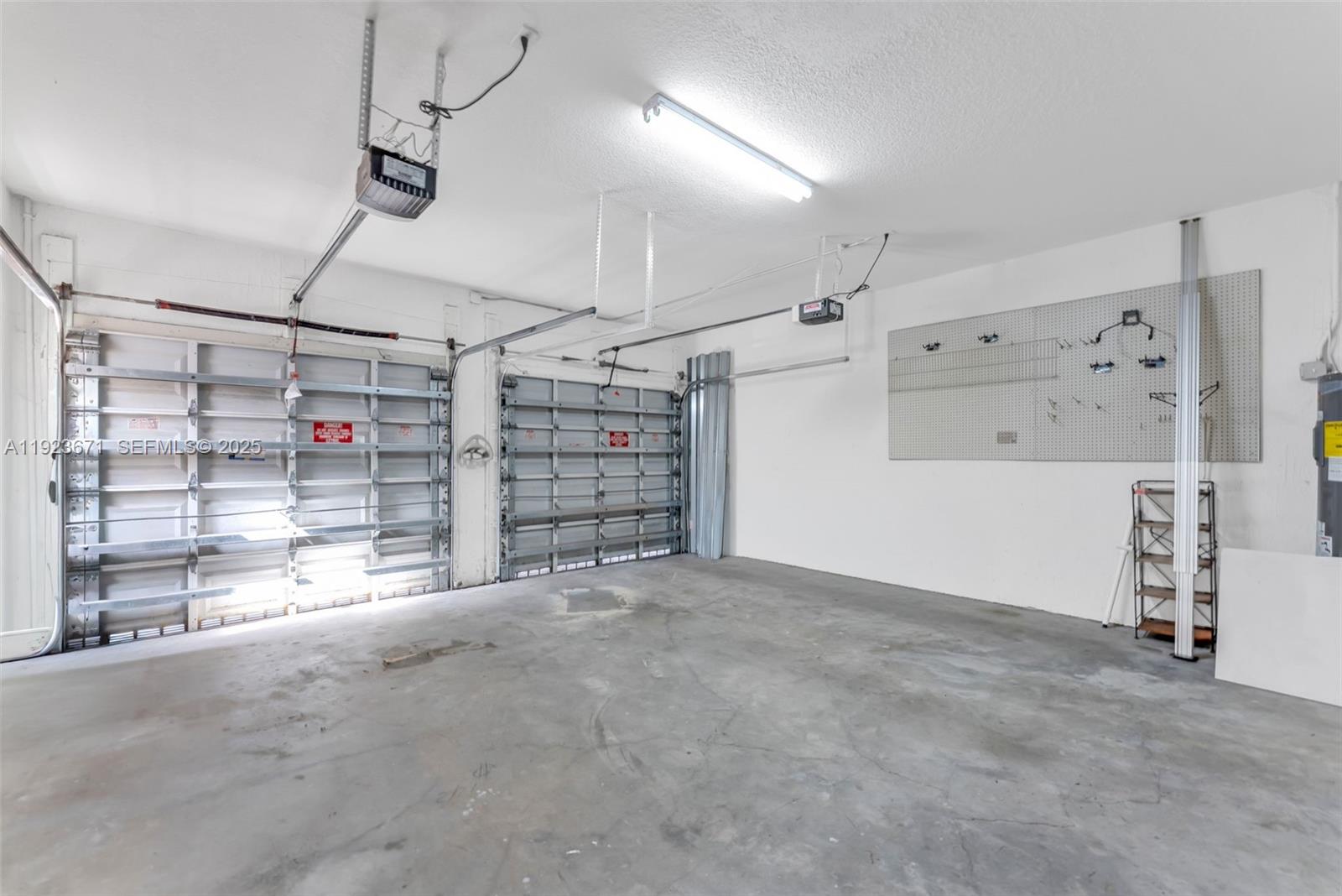 TUSCANY ESTATES AND VILLA - Residential Lease