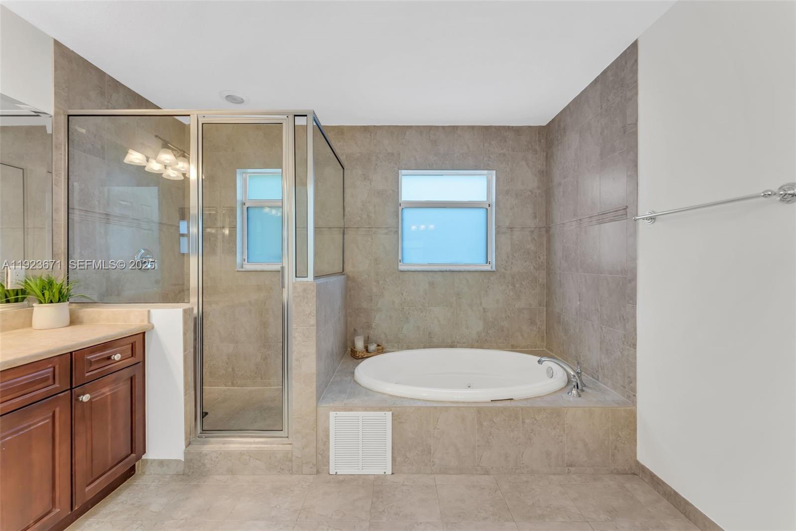 TUSCANY ESTATES AND VILLA - Residential Lease