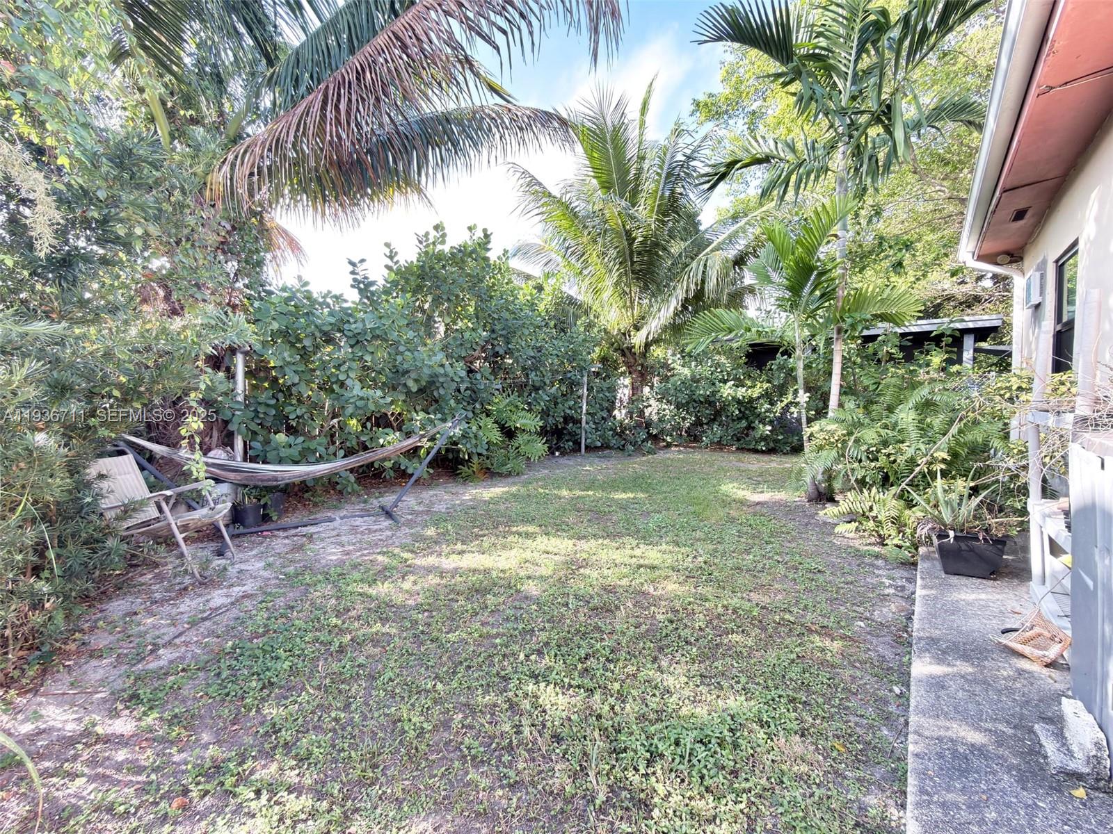 TWELFTH ST MANORS - Residential