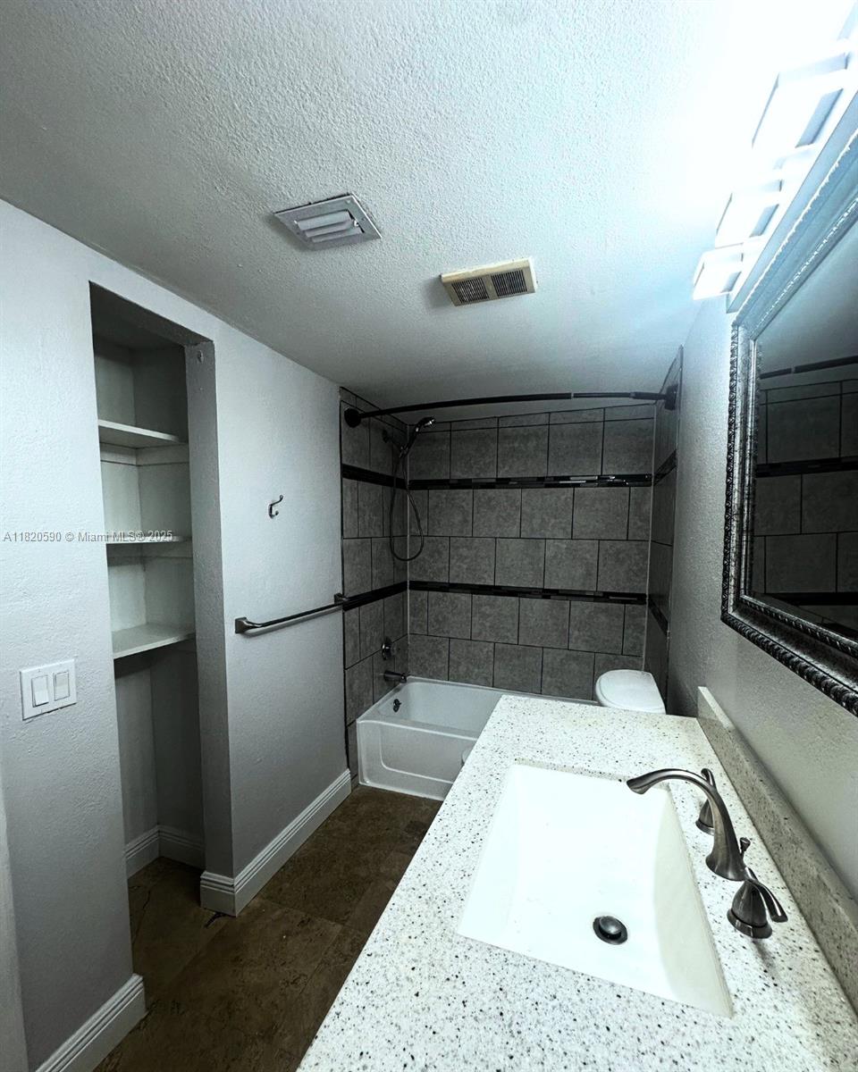 ISLES AT LAGO MAR CONDO - Residential