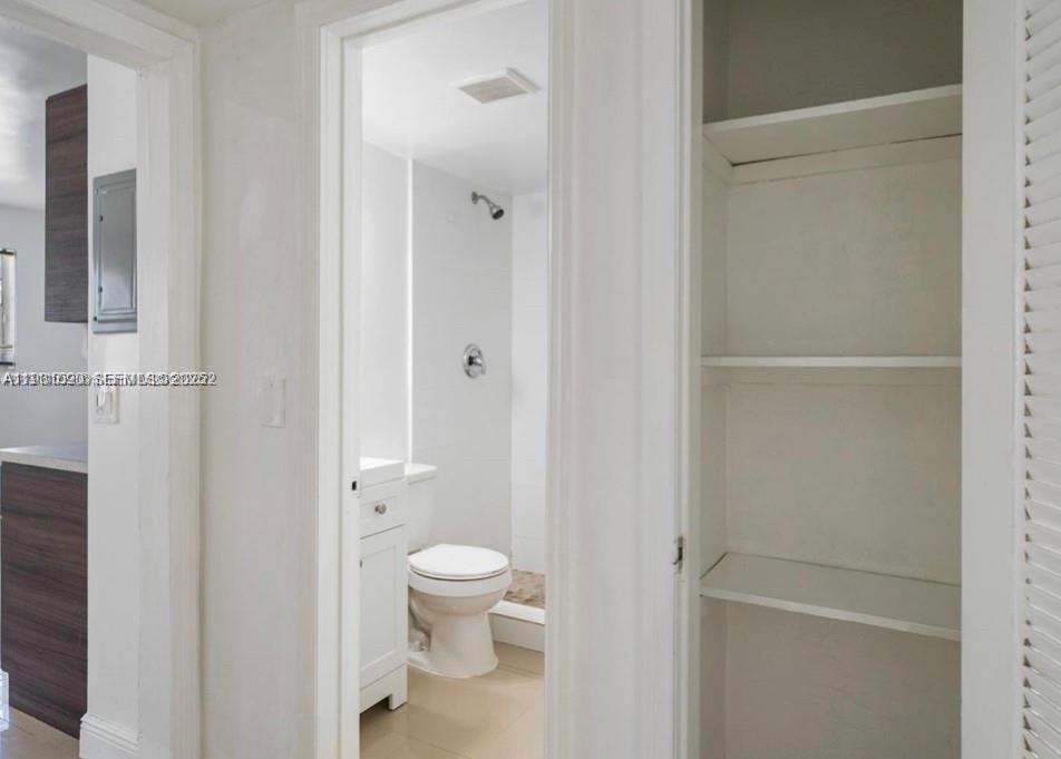 TORRIMAR SUB - Residential Lease