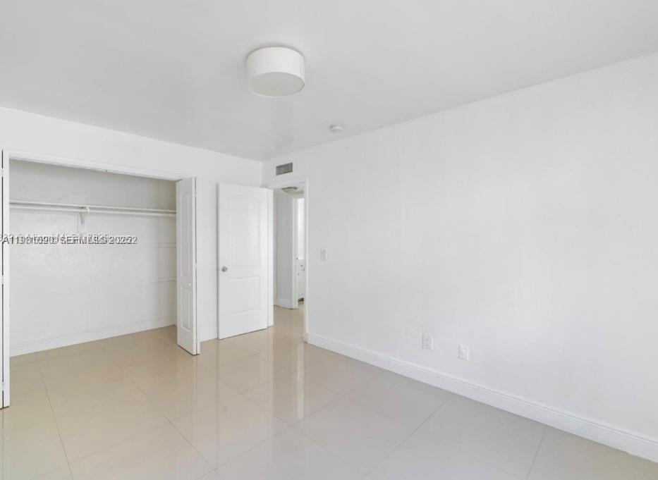 TORRIMAR SUB - Residential Lease