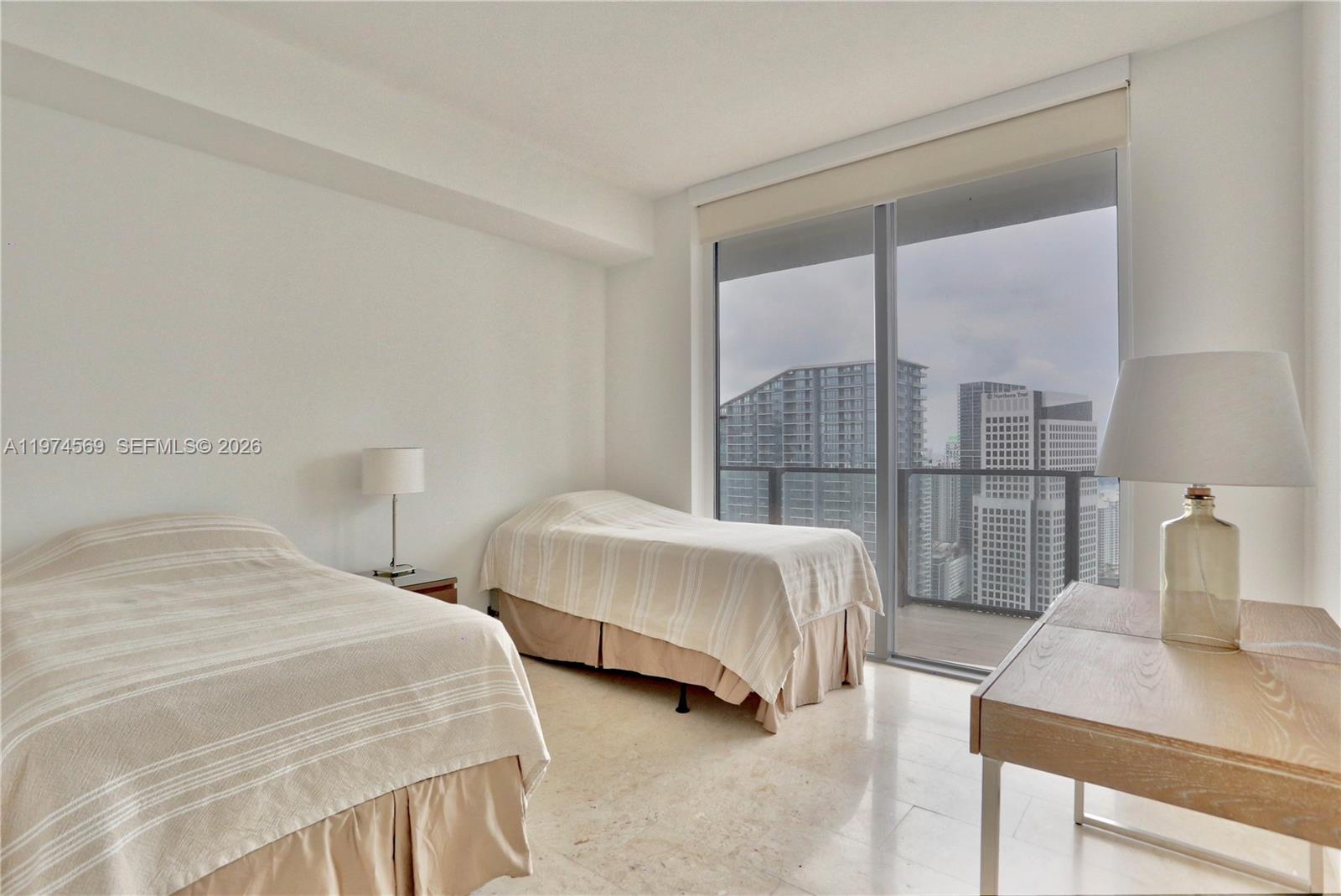 RISE CONDO - Residential