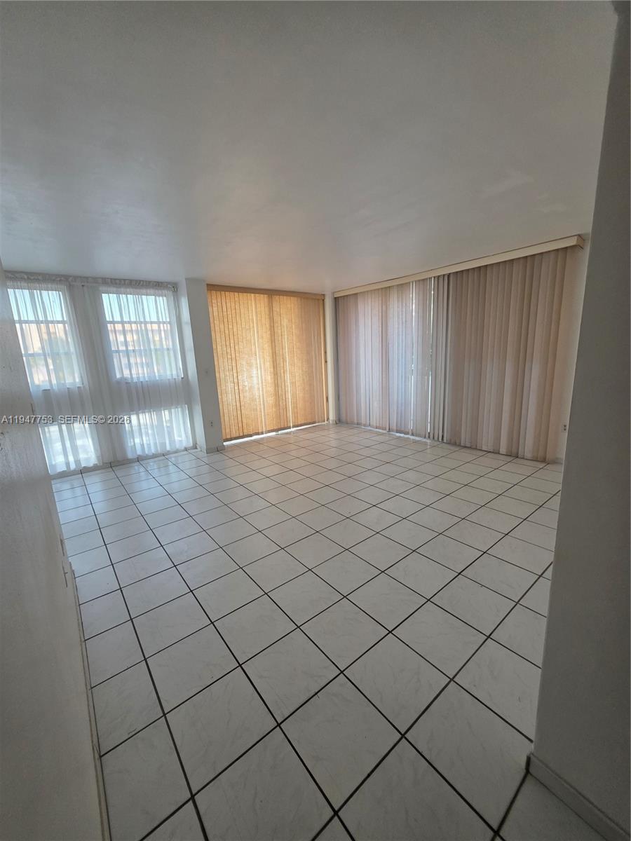 BYRON TOWERS CONDO - Residential