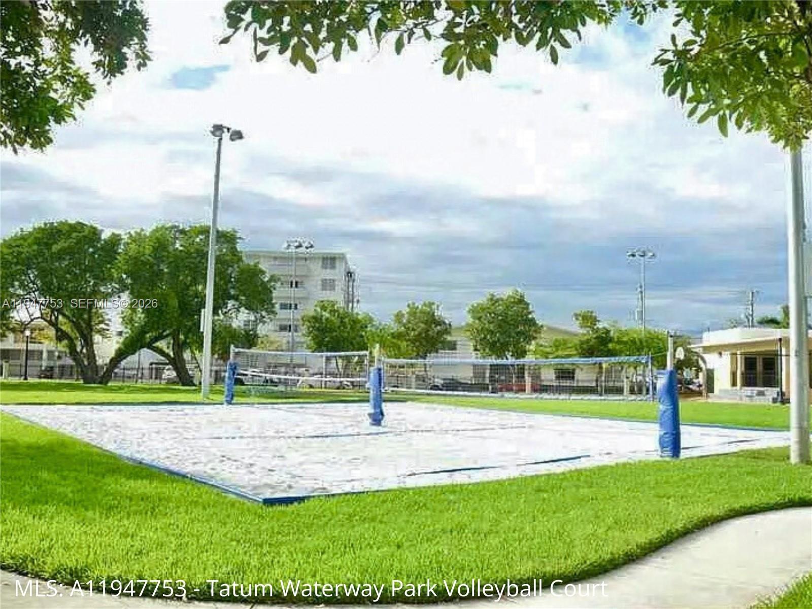 BYRON TOWERS CONDO - Residential