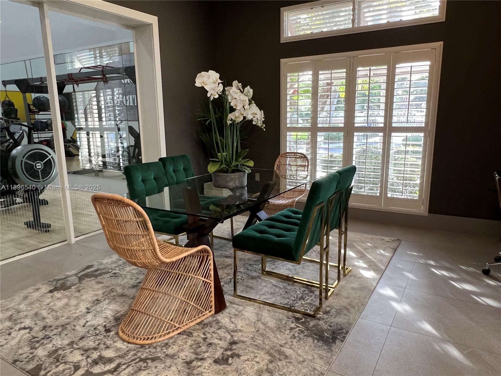 VISTA LAGO AT THE HAMMOCK - Residential Lease