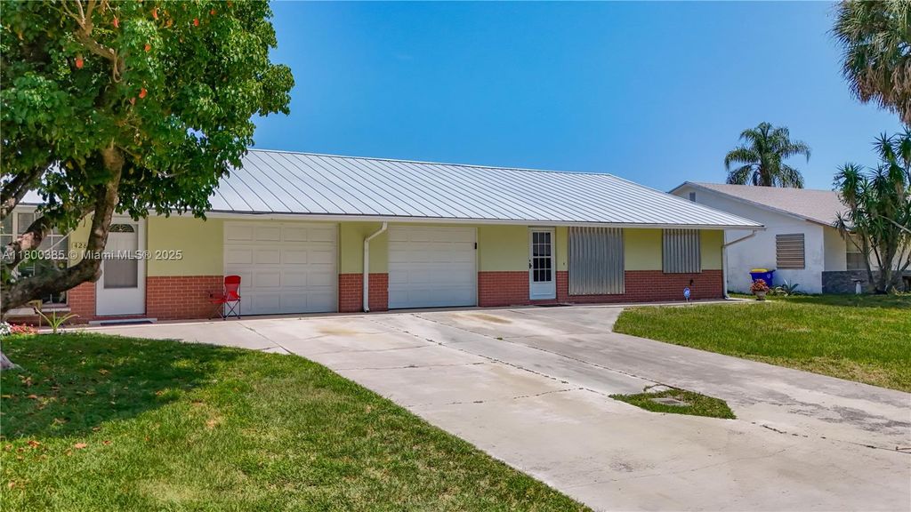 Photo of 4291 SE Geneva Dr, Stuart, FL 34997 (MLS # A11800385)