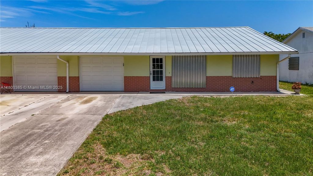 Photo of 4291 SE Geneva Dr, Stuart, FL 34997 (MLS # A11800385)