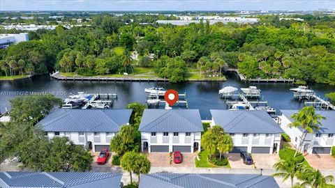 2726 Treasure Cove Cir Dania Beach FL 33312
