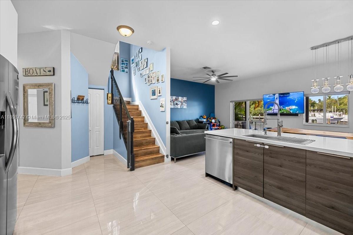 2726 Treasure Cove Cir