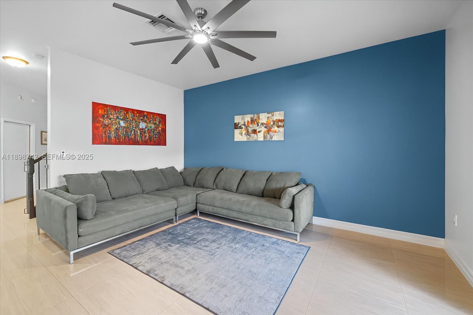 2726 Treasure Cove Cir