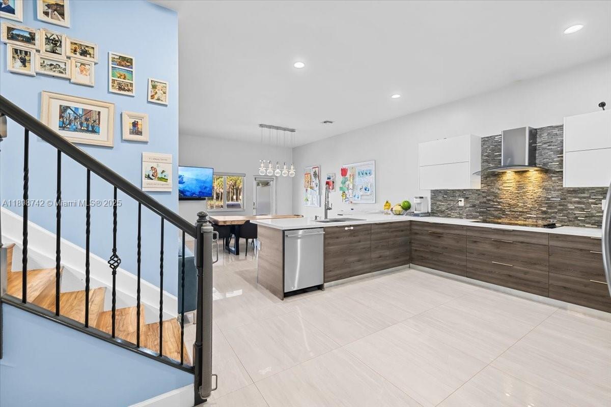 TREASURE COVE - Residential