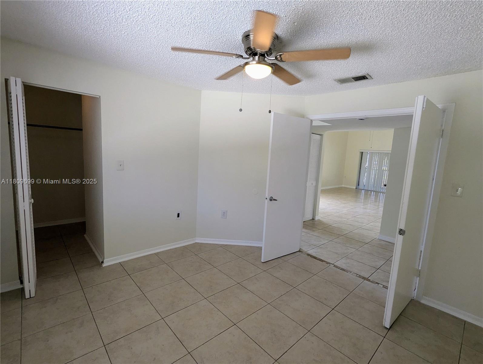 15201 Glenmoor Dr 15201