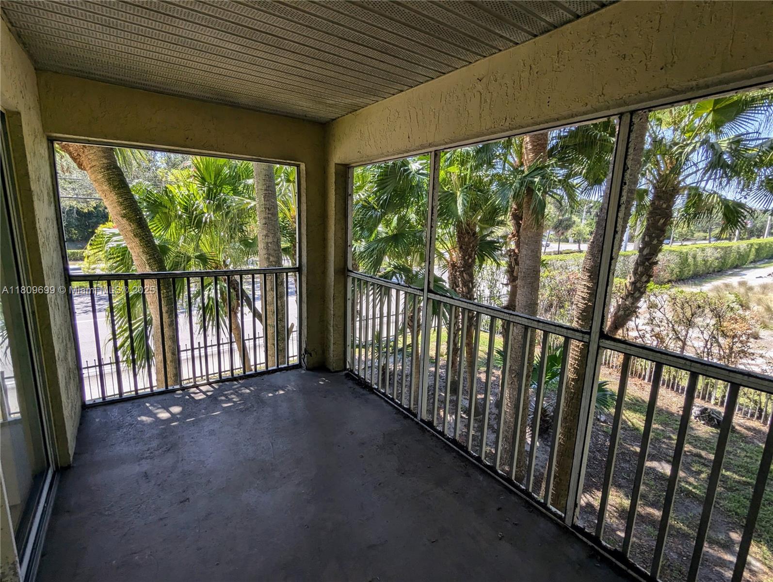 STERLING VILLAGES OF PALM - Residential Lease