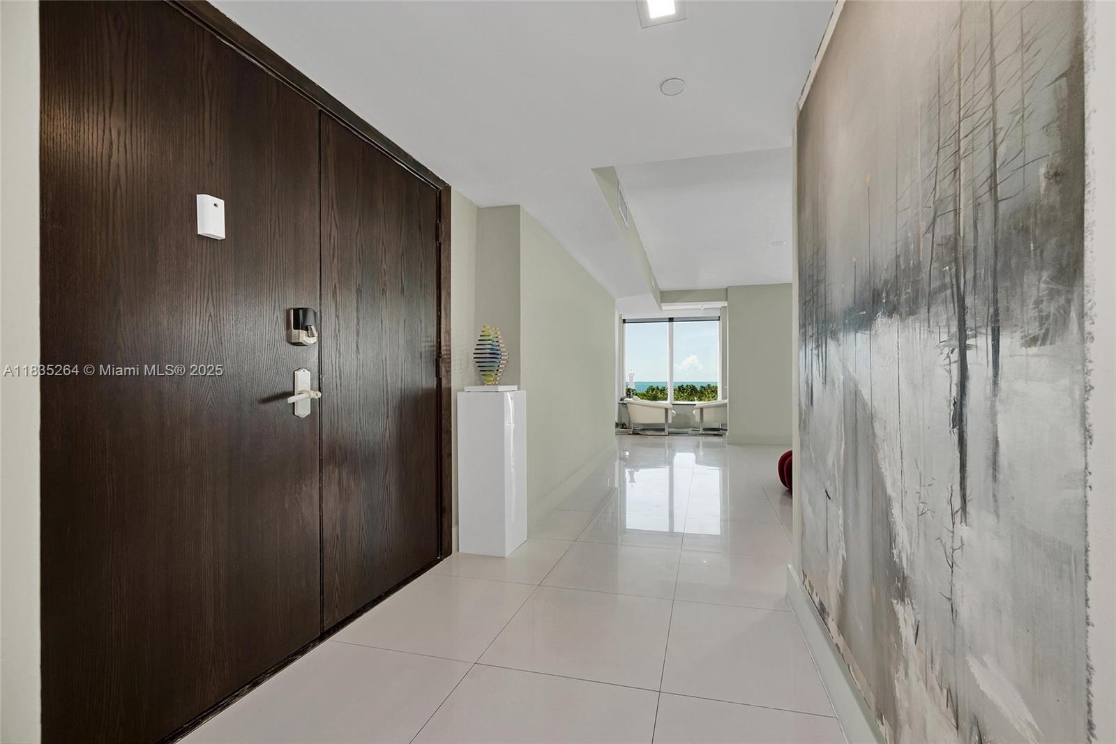 Stunning ocean views in this luxury residence. 2 bedrooms/2 bathrooms. Do not miss this opportunity!