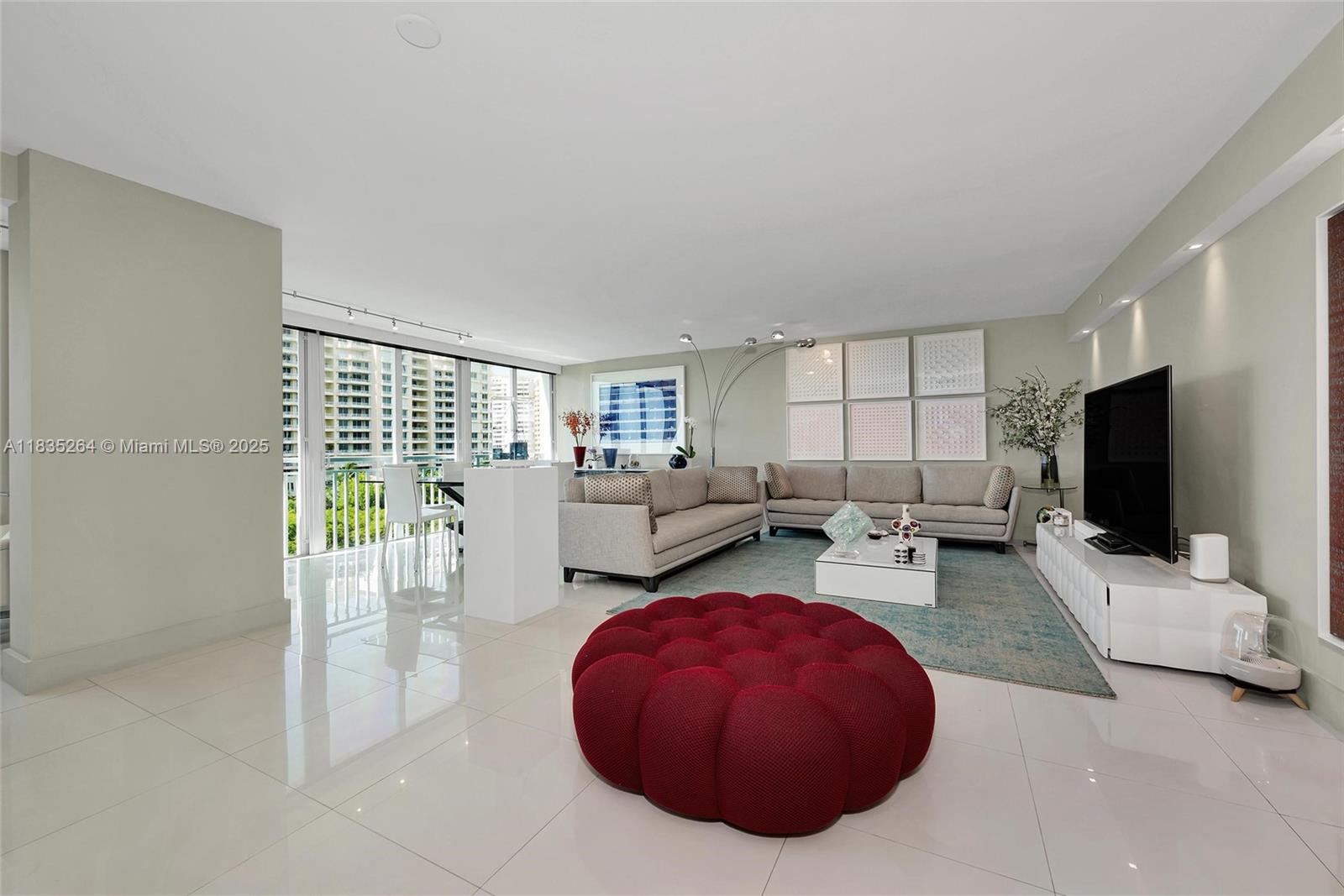 607 Ocean Dr 8K