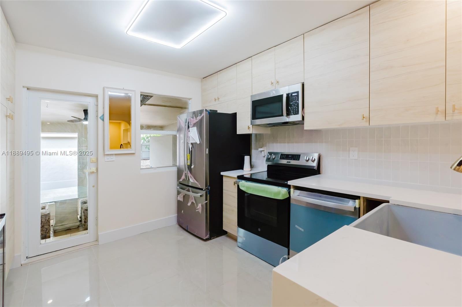 SUNKIST GROVE - Residential