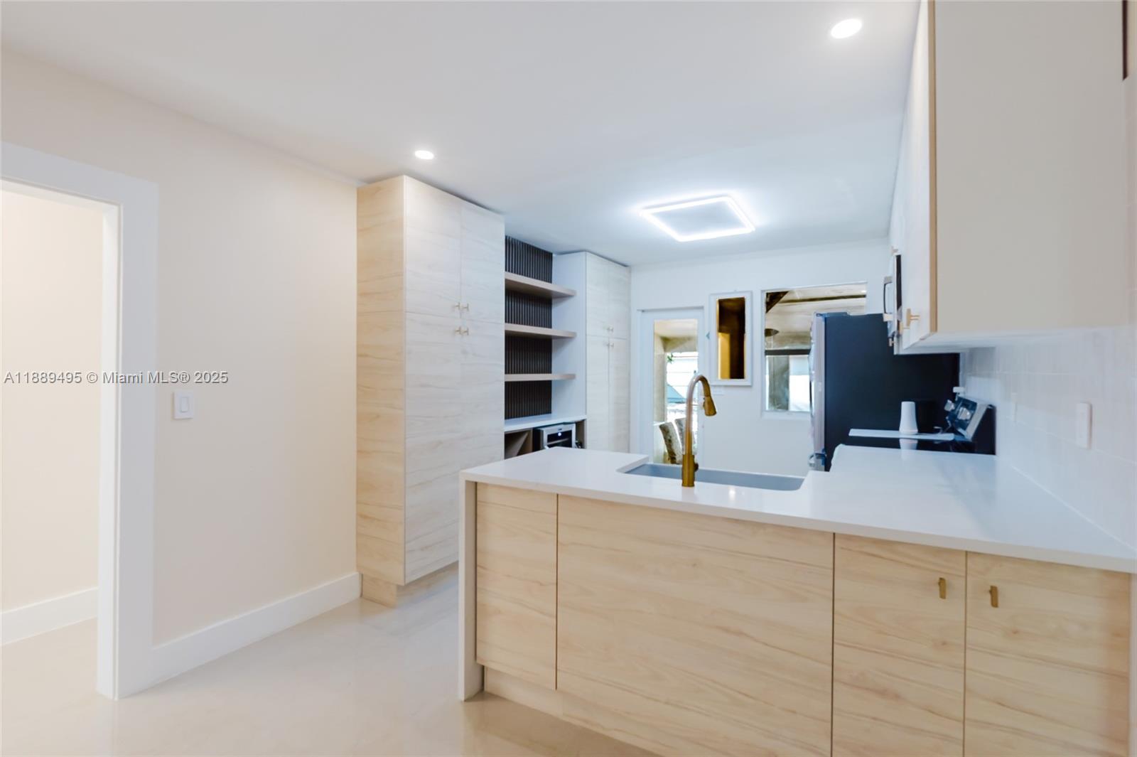 SUNKIST GROVE - Residential