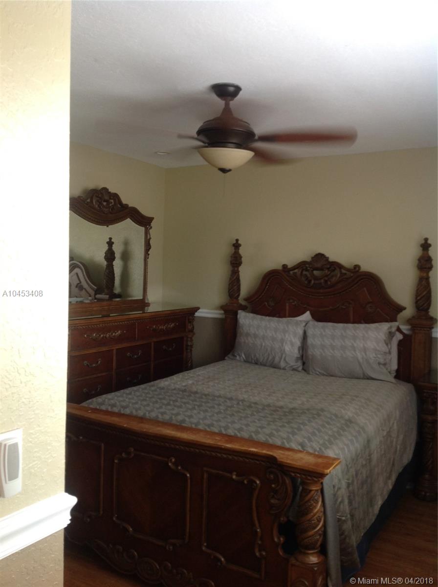 SUNFLOWER AT THE HAMMOCKS - Residential