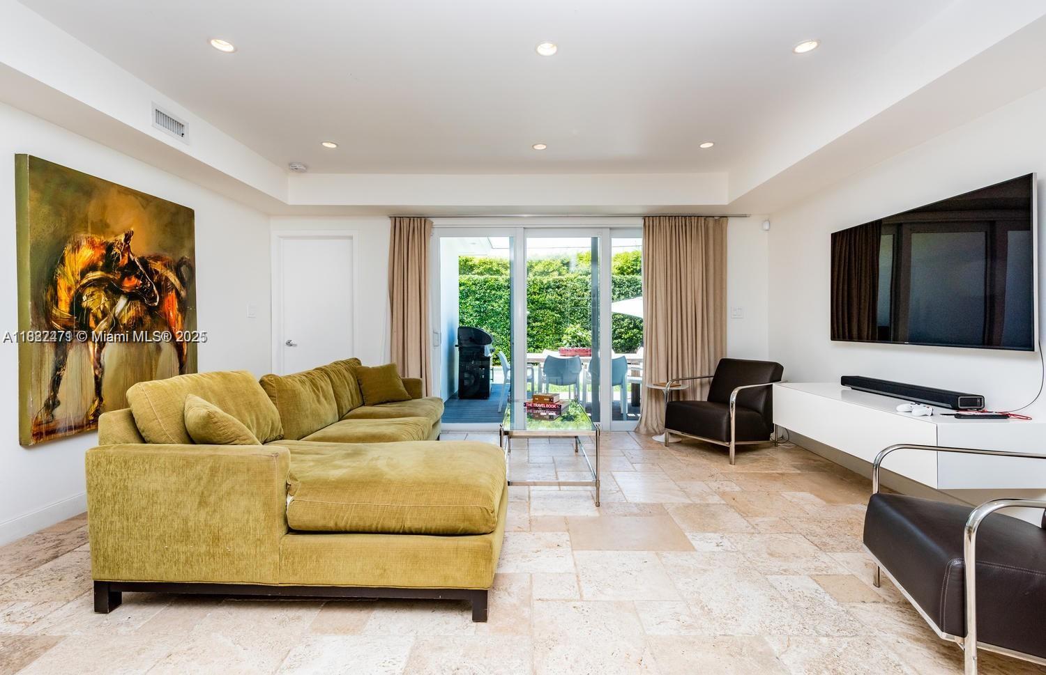 LAKE VIEW SUB - Residential Lease