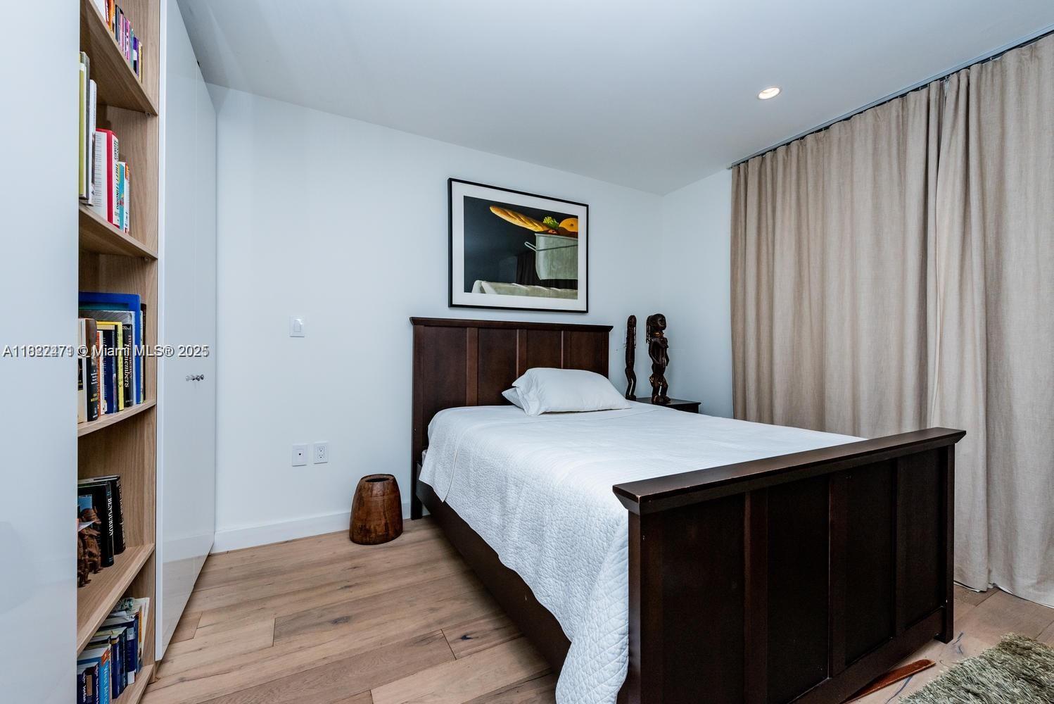 LAKE VIEW SUB - Residential Lease