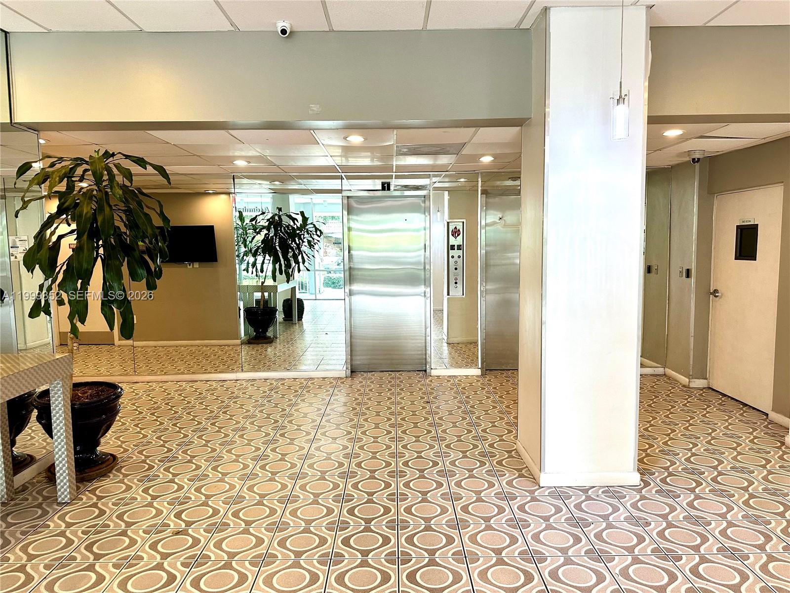 ADMIRAL TOWERS CONDO - Residential Lease