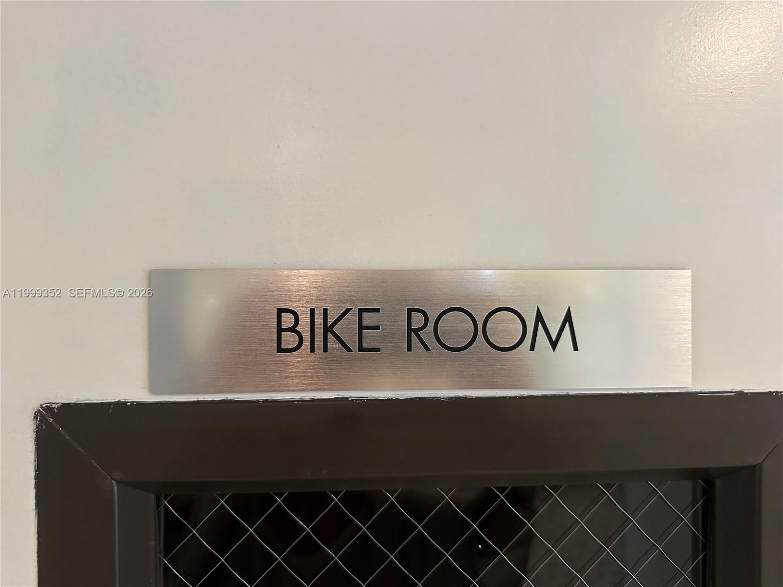 ADMIRAL TOWERS CONDO - Residential Lease