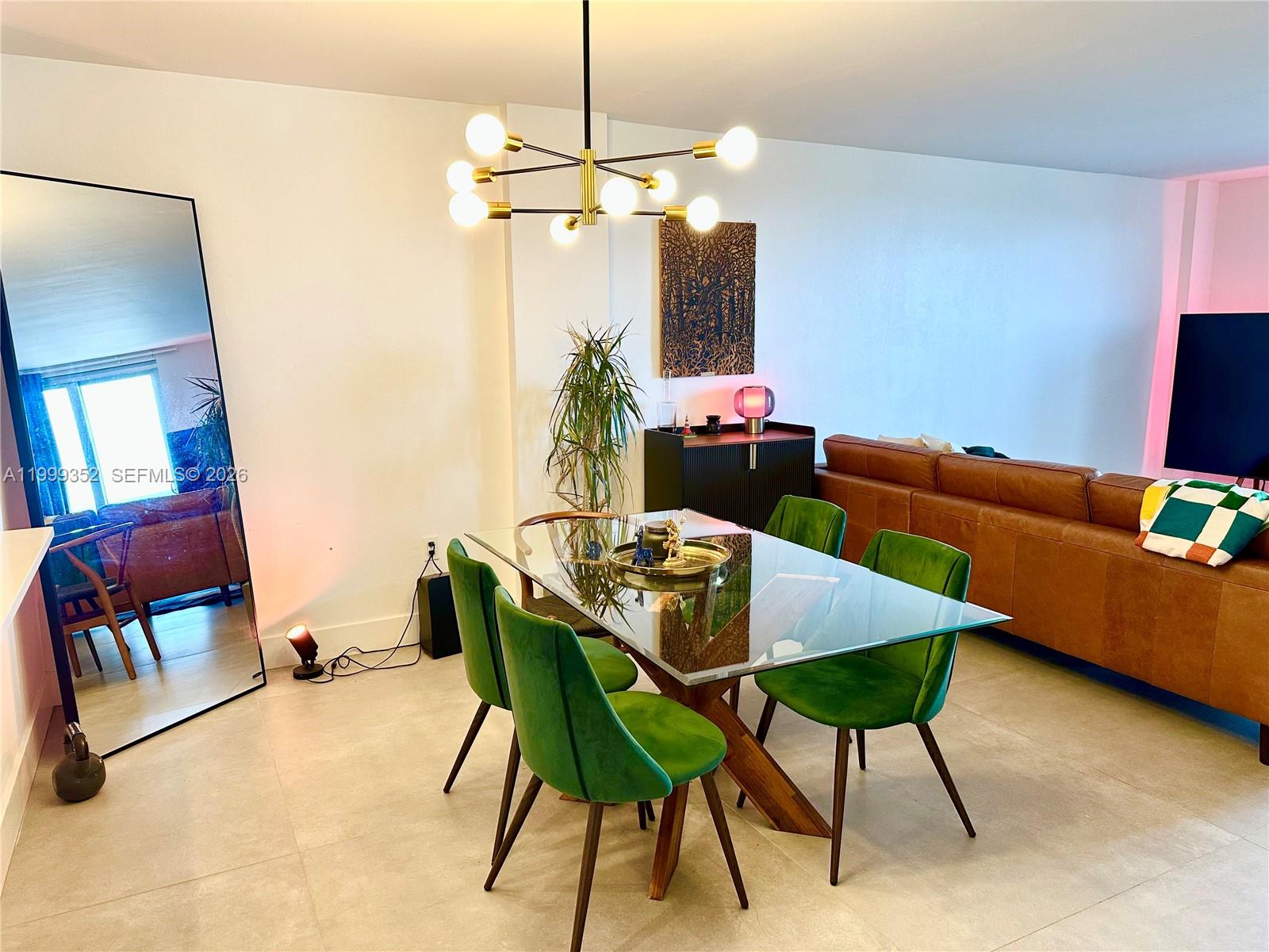 1020 Meridian Ave 806