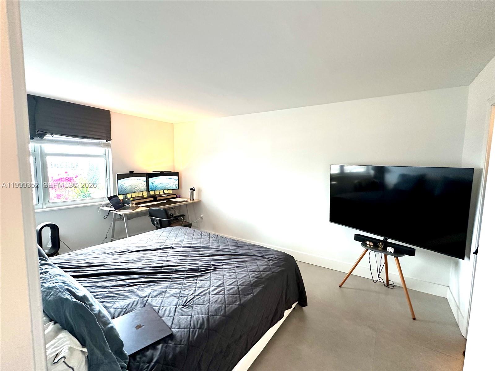 ADMIRAL TOWERS CONDO - Residential Lease