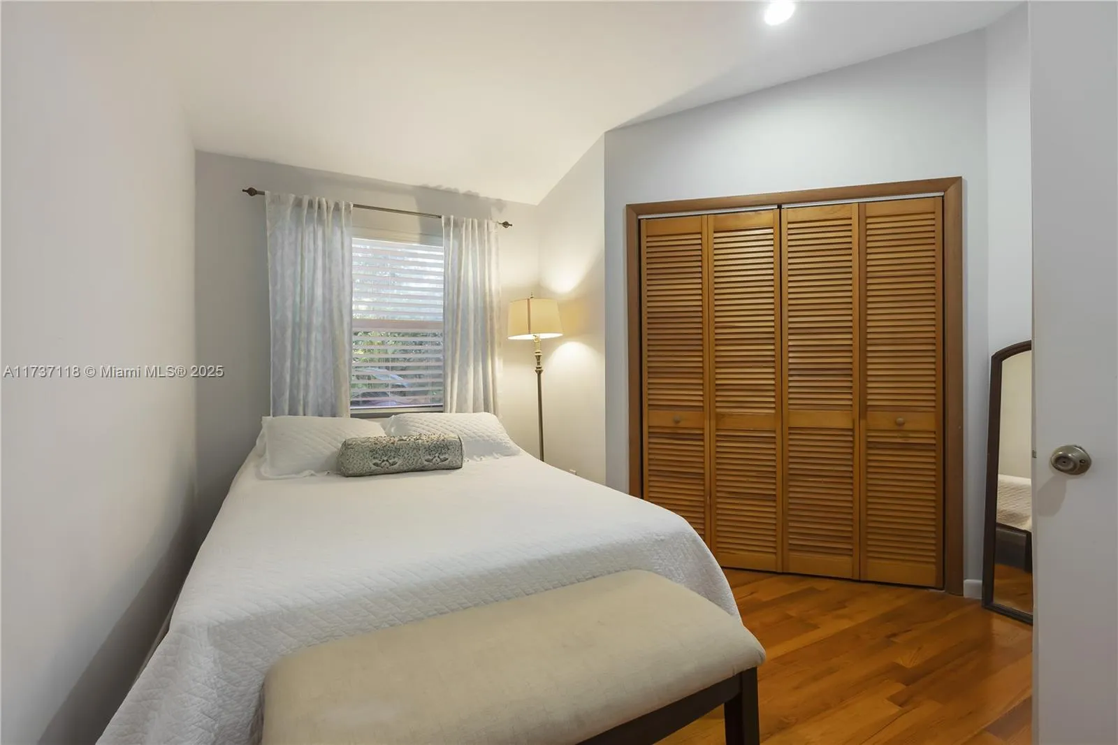 Miami, Florida 33156, United States, 3 Bedrooms Bedrooms, ,3 BathroomsBathrooms,Residential,Active,10455