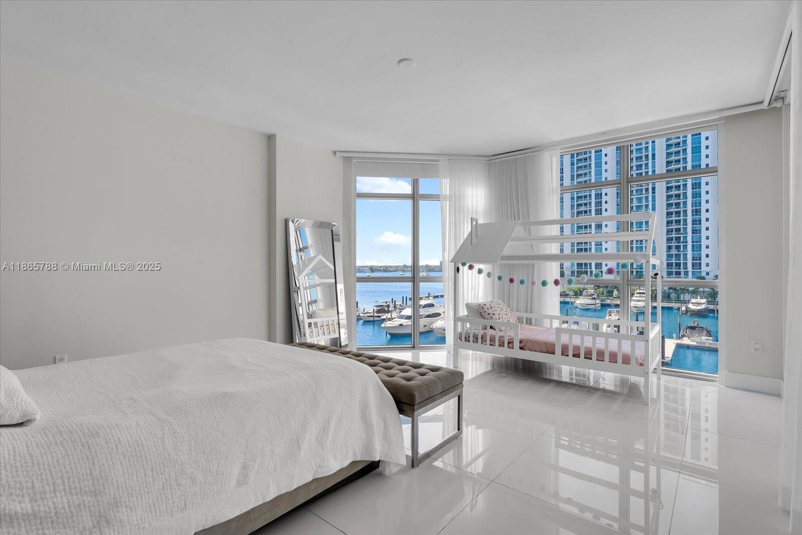 MARINA PALMS RESIDENCES N - Residential