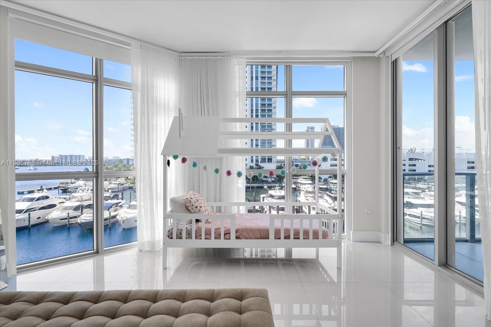 MARINA PALMS RESIDENCES N - Residential